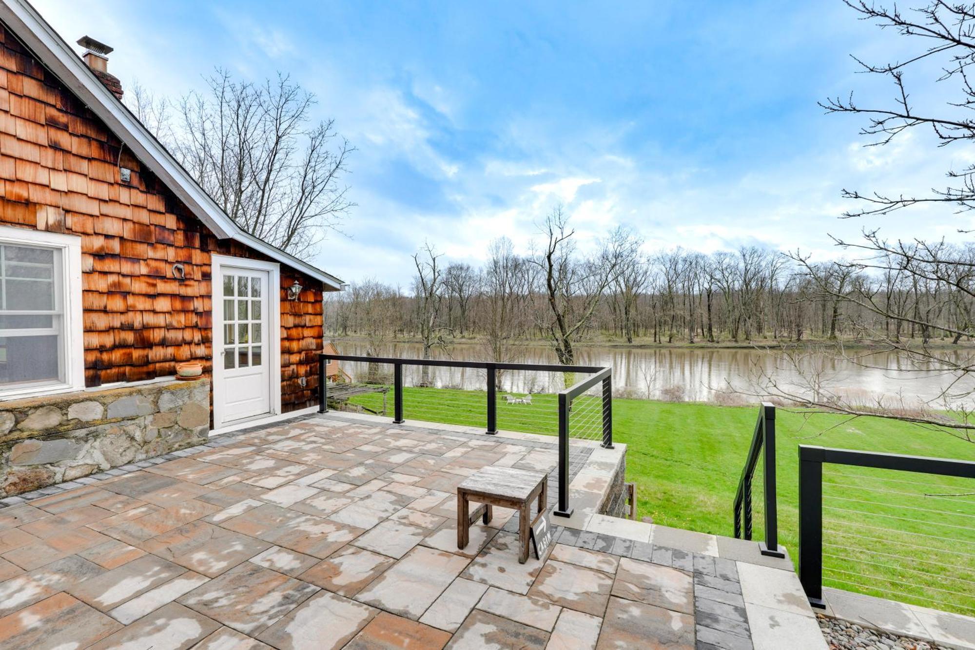 Cozy Upstate Studio With Walkill River Views! New Paltz Kültér fotó